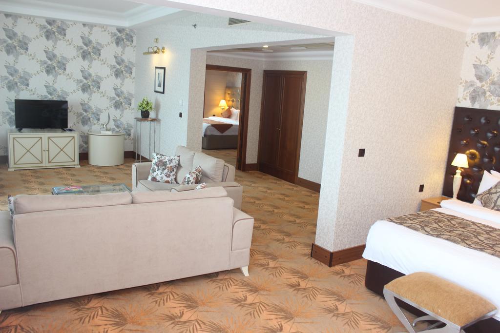 Grand Hotel Europe Баку Екстер'єр фото