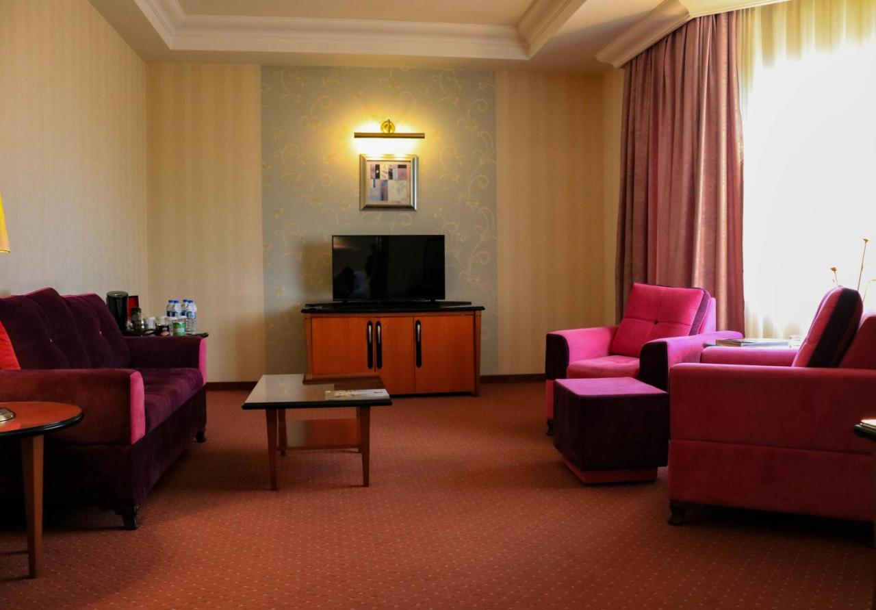 Grand Hotel Europe Баку Екстер'єр фото